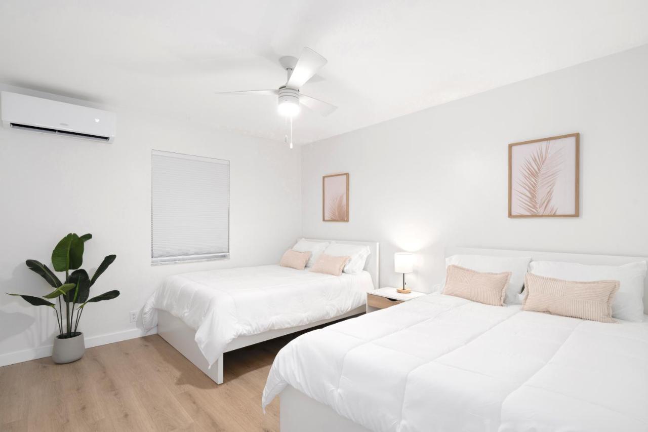 M Lake Worth Beach - Modern Villas Near West Palm Beach, Chic Retro Vibes, King Bed, Cozy Backyard, Bbq, Workspace, High-Speed Internet, Free Parking, 5 Minutes To Downtown & Beach מראה חיצוני תמונה