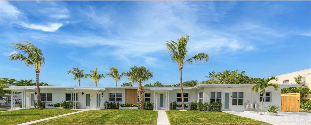 M Lake Worth Beach - Modern Villas Near West Palm Beach, Chic Retro Vibes, King Bed, Cozy Backyard, Bbq, Workspace, High-Speed Internet, Free Parking, 5 Minutes To Downtown & Beach מראה חיצוני תמונה