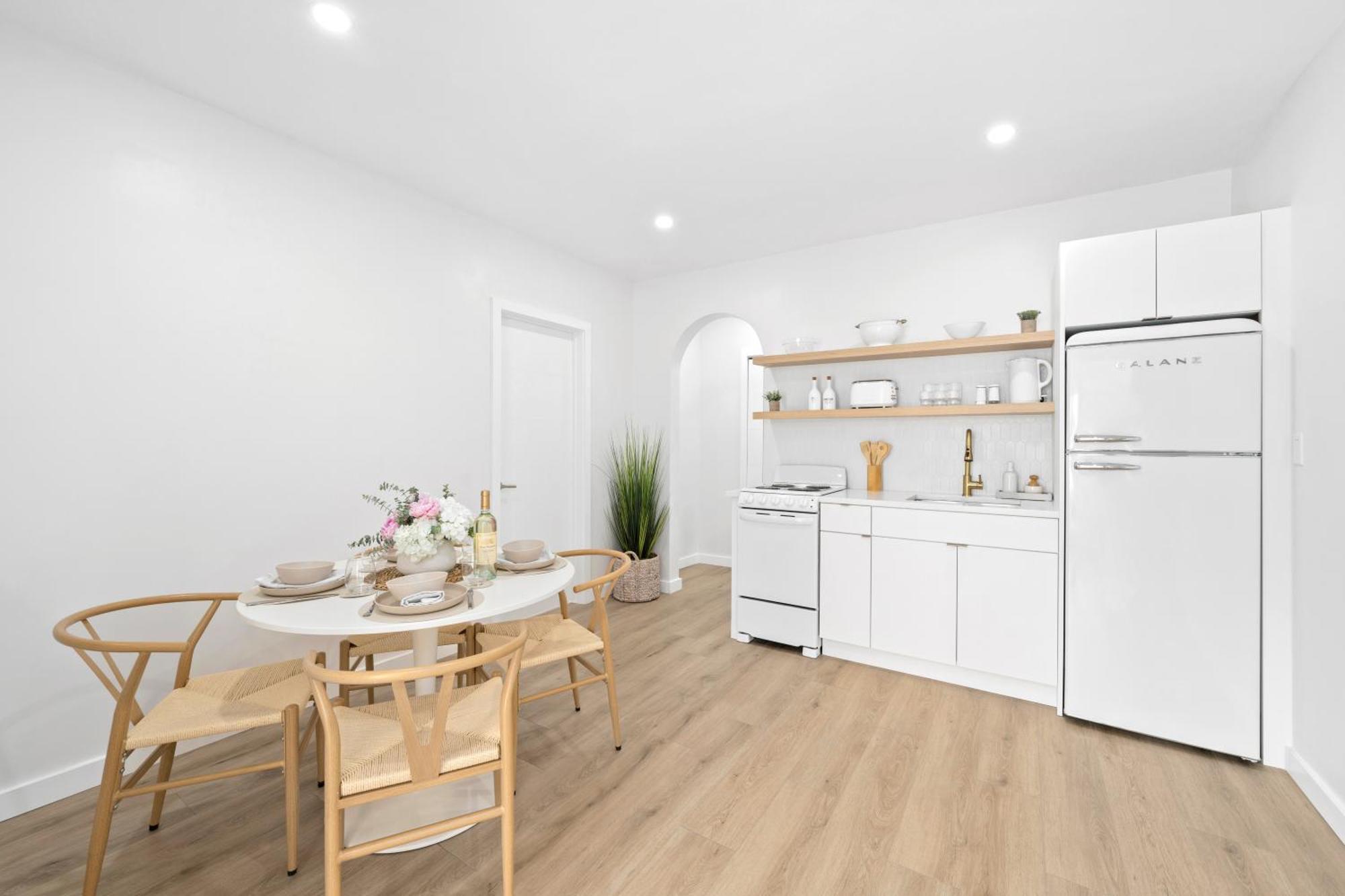 M Lake Worth Beach - Modern Villas Near West Palm Beach, Chic Retro Vibes, King Bed, Cozy Backyard, Bbq, Workspace, High-Speed Internet, Free Parking, 5 Minutes To Downtown & Beach מראה חיצוני תמונה