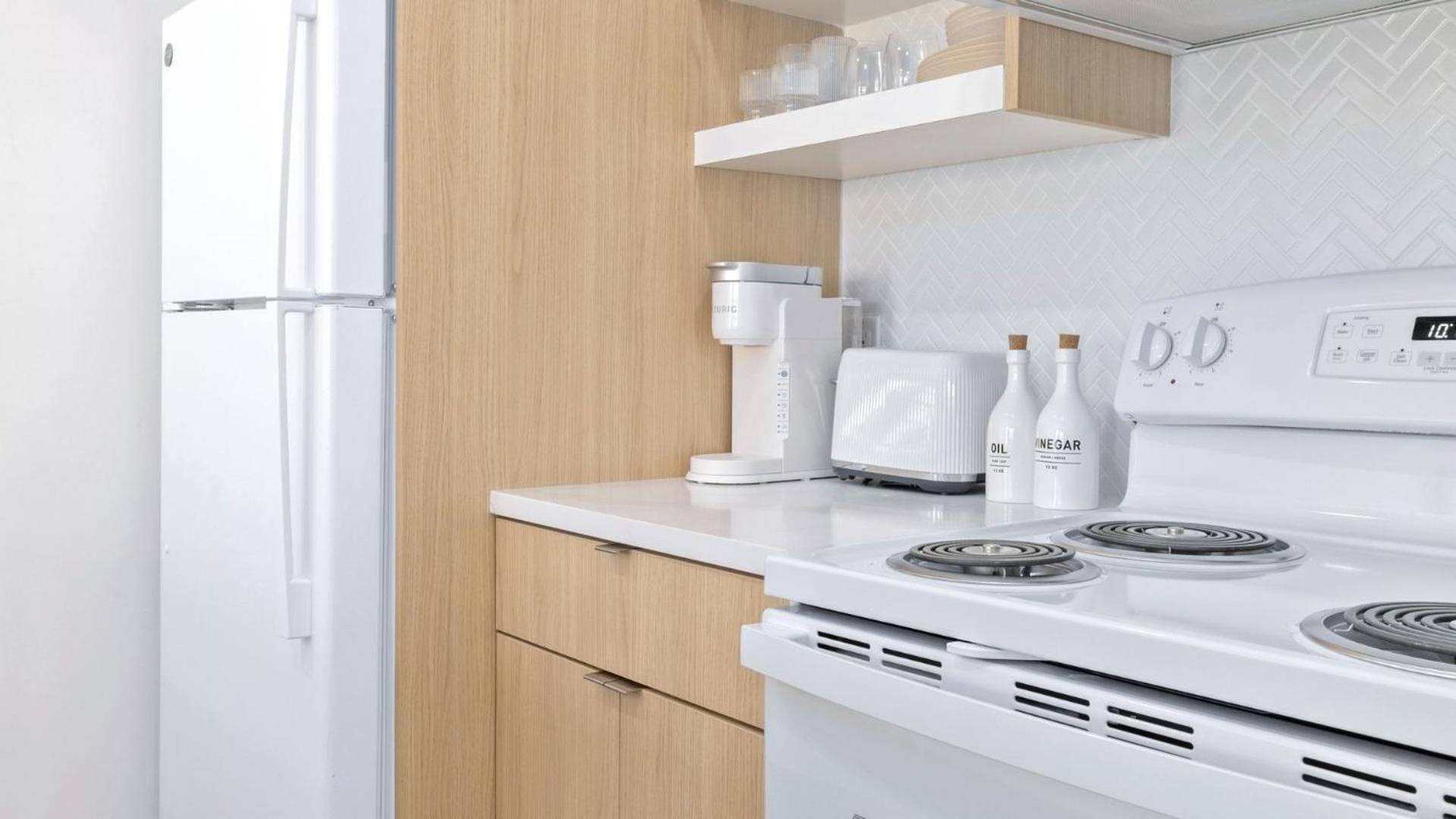 M Lake Worth Beach - Modern Villas Near West Palm Beach, Chic Retro Vibes, King Bed, Cozy Backyard, Bbq, Workspace, High-Speed Internet, Free Parking, 5 Minutes To Downtown & Beach מראה חיצוני תמונה