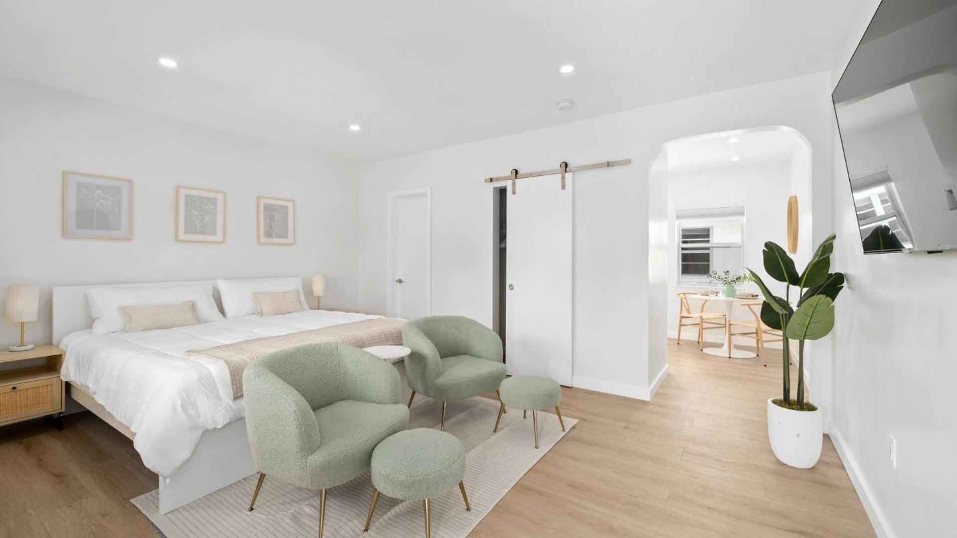 M Lake Worth Beach - Modern Villas Near West Palm Beach, Chic Retro Vibes, King Bed, Cozy Backyard, Bbq, Workspace, High-Speed Internet, Free Parking, 5 Minutes To Downtown & Beach מראה חיצוני תמונה
