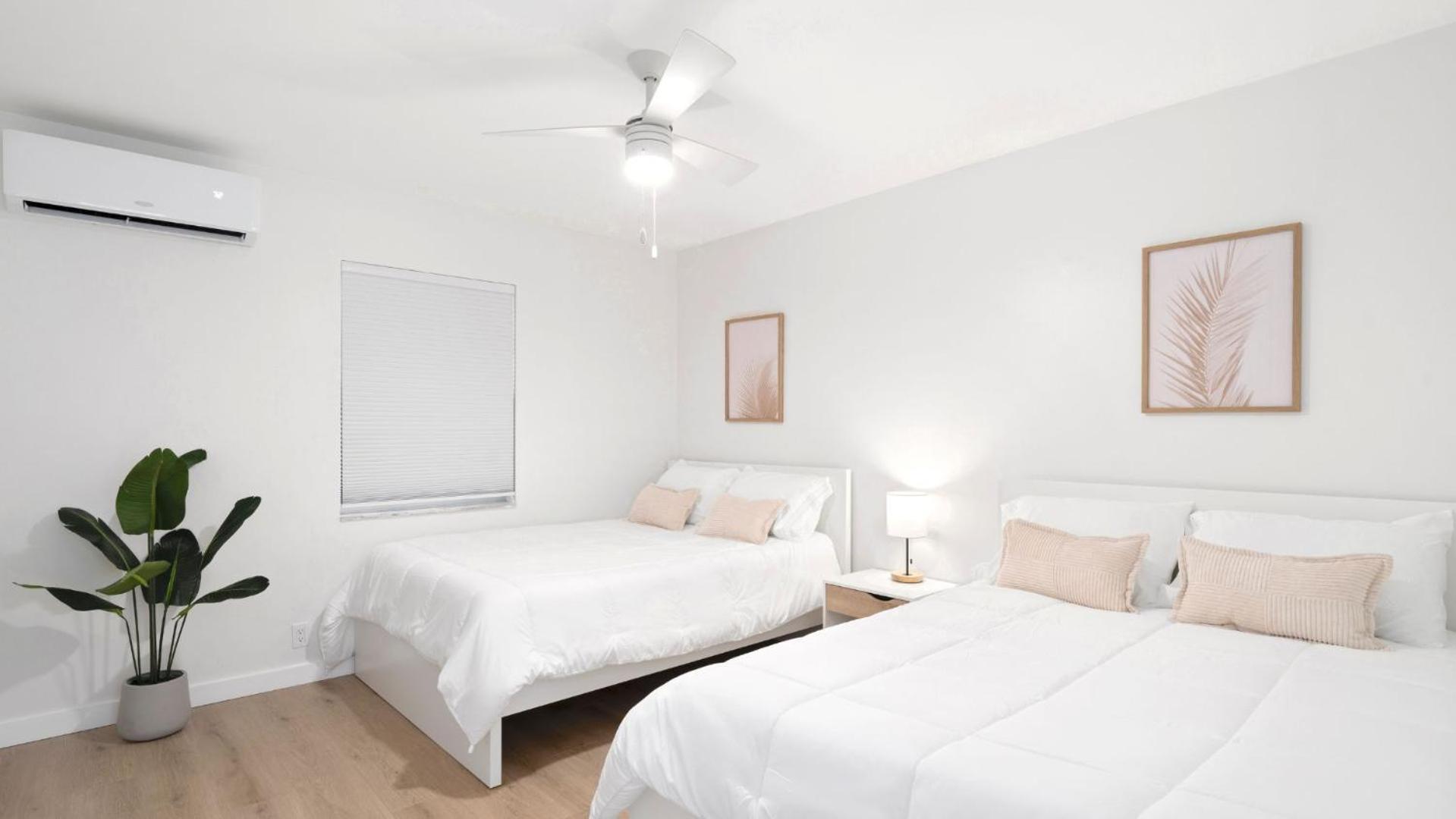 M Lake Worth Beach - Modern Villas Near West Palm Beach, Chic Retro Vibes, King Bed, Cozy Backyard, Bbq, Workspace, High-Speed Internet, Free Parking, 5 Minutes To Downtown & Beach מראה חיצוני תמונה